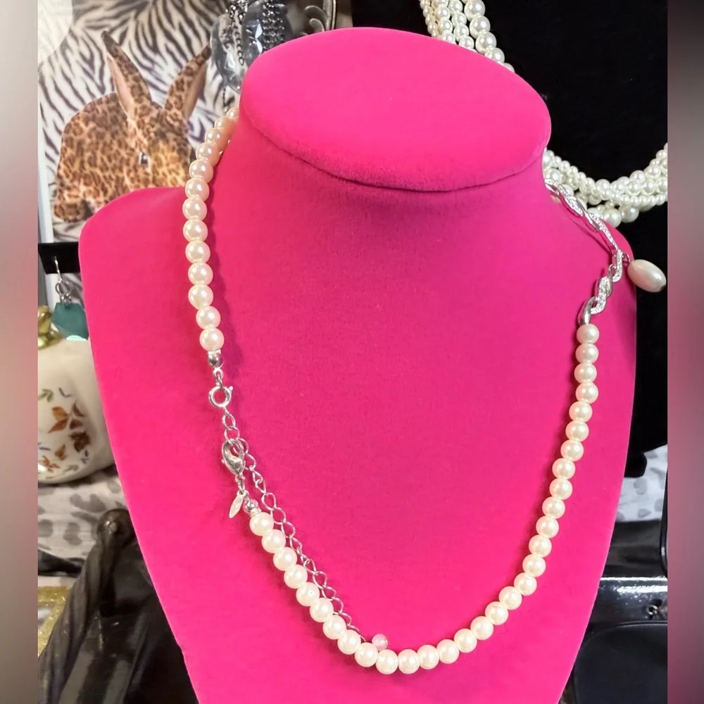 Nina Ricci Faux Pearl Necklace with Silver and Rhinestone - Picture 3 of 4